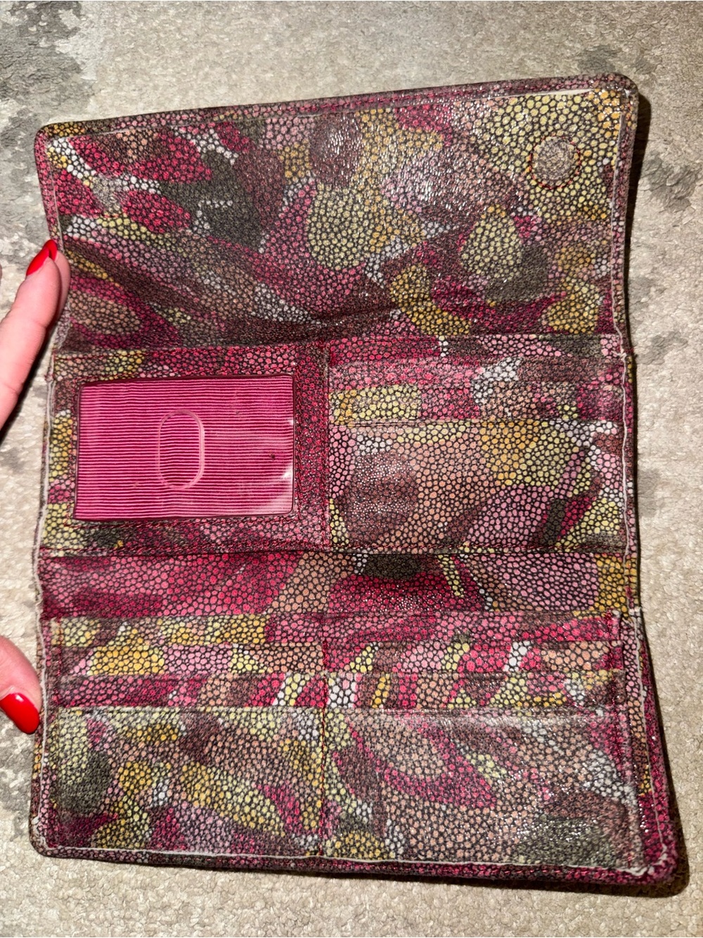 Hobo Floral Leather tri fold magnetic closure Wallet - Picture 3 of 4